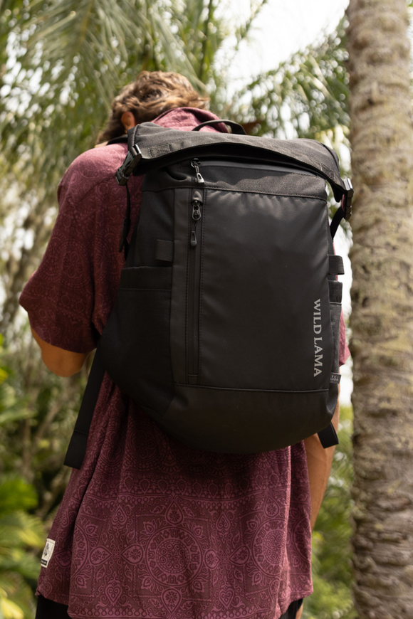 Mochila Travel Oca Reciclada Negra 27 Lts.