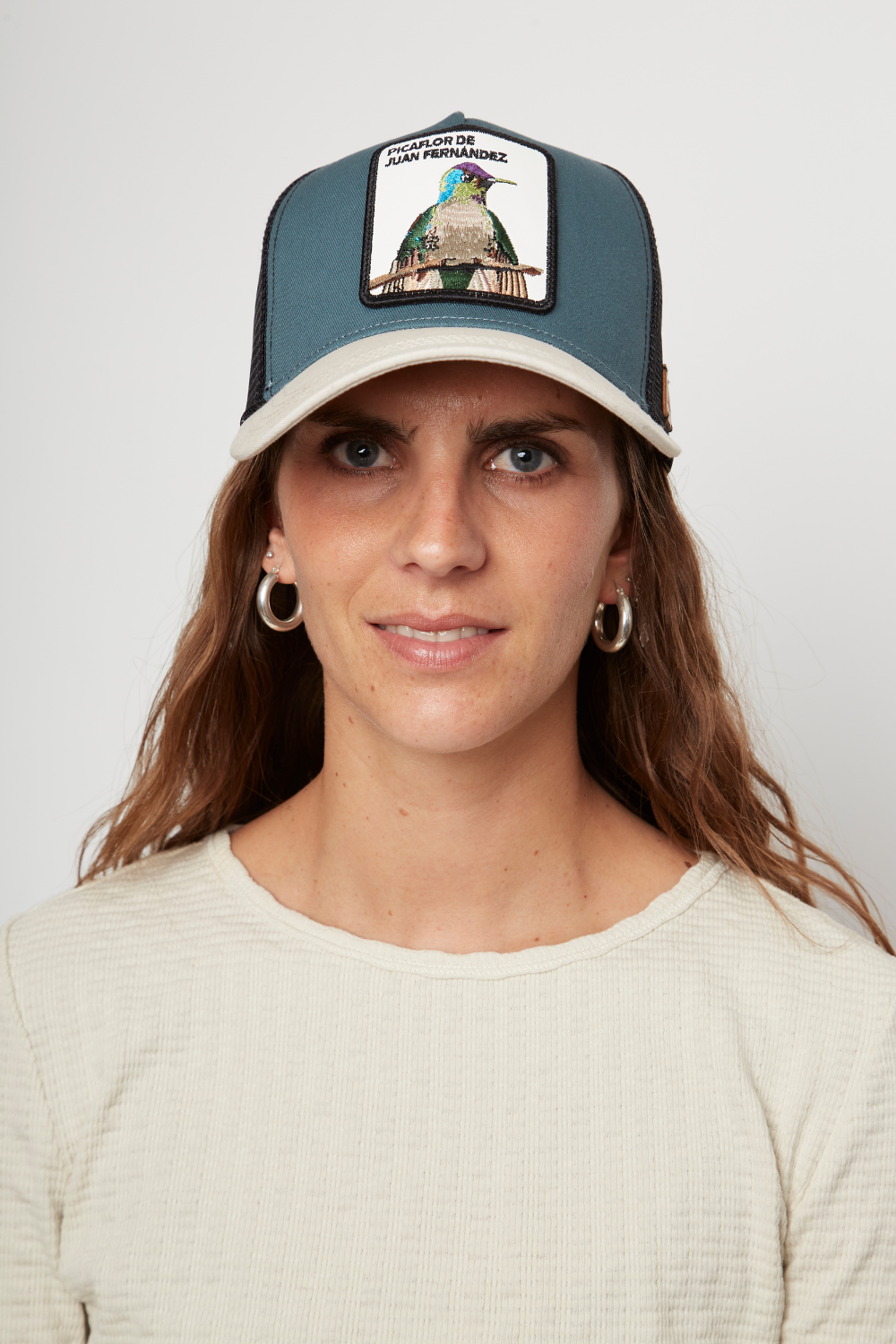 Jockey Picaflor Orgánico Petróleo y Beige