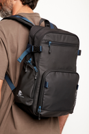 Mochila Travel Nera Reciclada Negra y Azul 16 Lts.-5