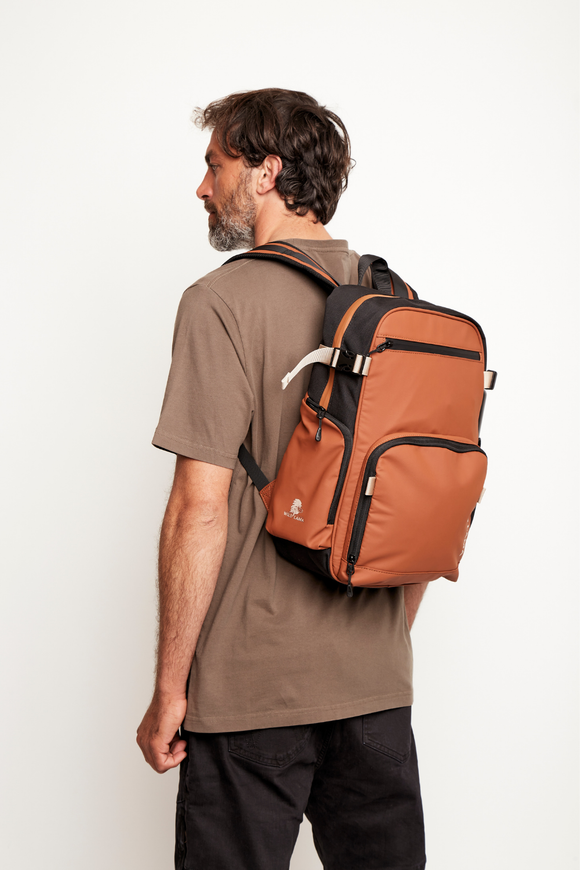 Mochila Travel Nera Terracota 16 Lts.