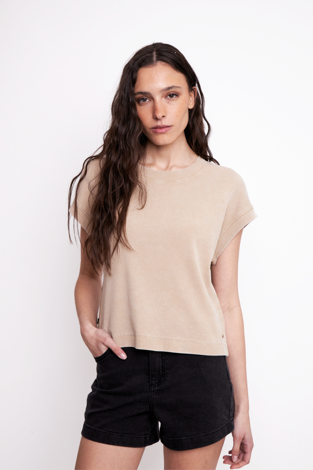 Polera Elis Orgánica Beige Mujer
