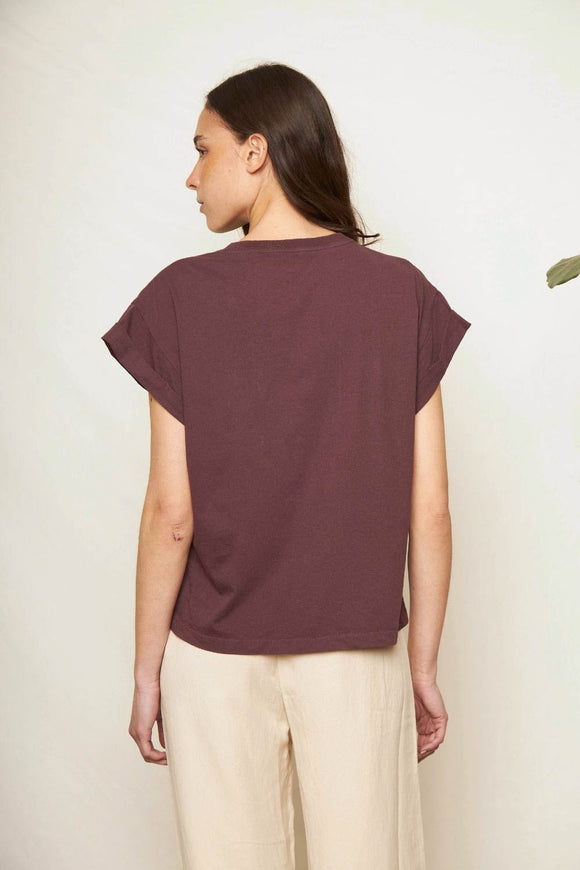 Polera Nirva Orgánica Burdeo Mujer