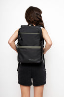 Mochila Nera Reciclada Negra con Verde-7
