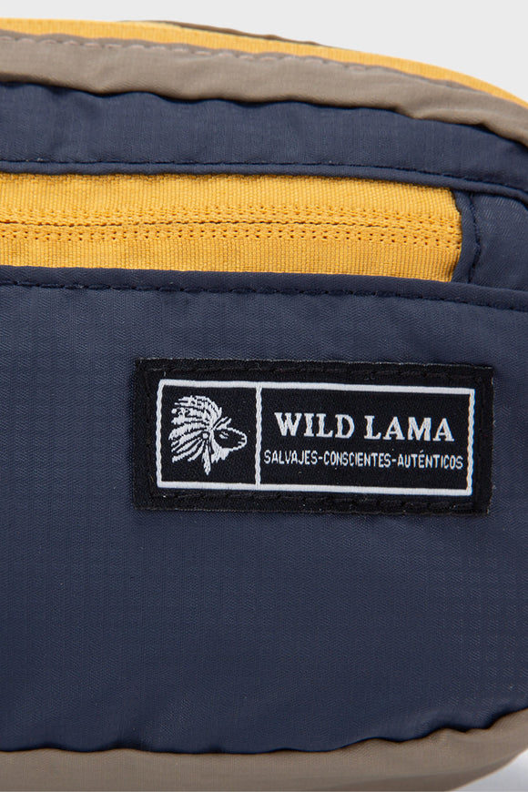 Banano Montaña Reciclado Azul Marino