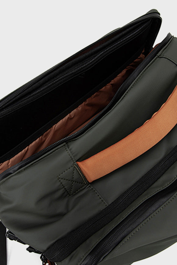 Mochila Travel Baku L Reciclada Verde 44L.