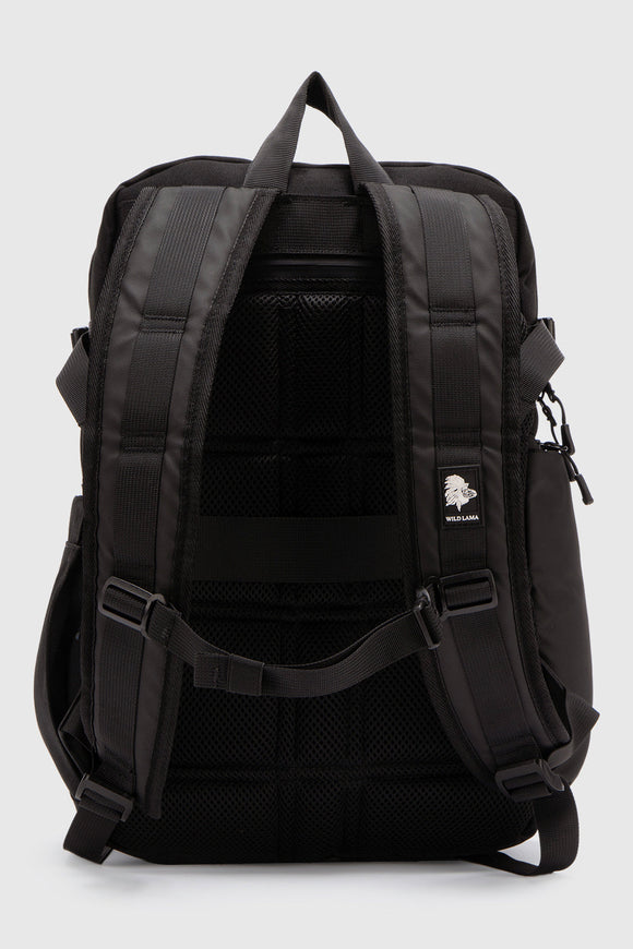 Mochila Travel Nera Reciclada Negra 16 Lts.