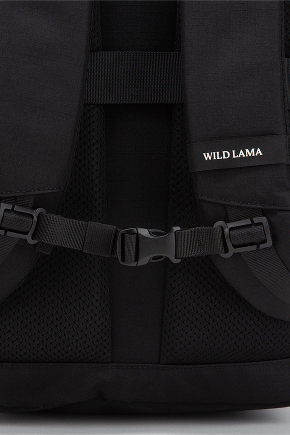 Mochila Travel Nala M Reciclada Negra 32L.