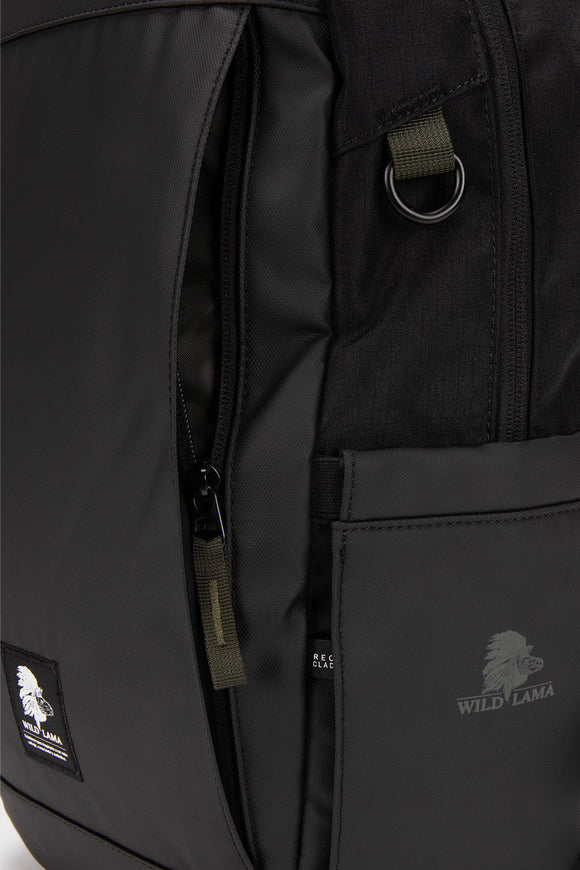 Mochila Travel Baku S Reciclada Negra 21L.