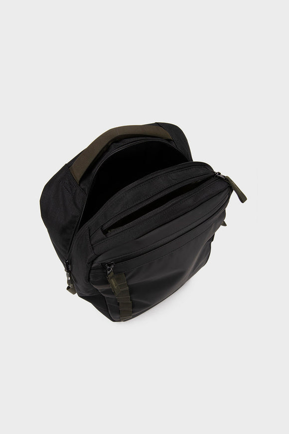 Mochila Travel Baku S Reciclada Negra 21L.