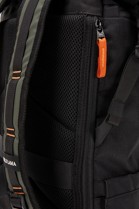 Mochila Travel Oca Reciclada Verde 24L.