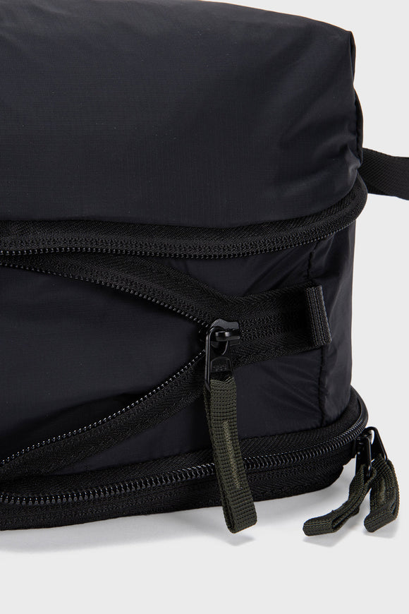 Bolsa Expandible Travel Ziro Reciclada Negra