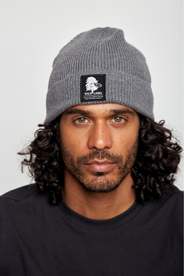 Gorro Eris Reciclado Gris Oscuro