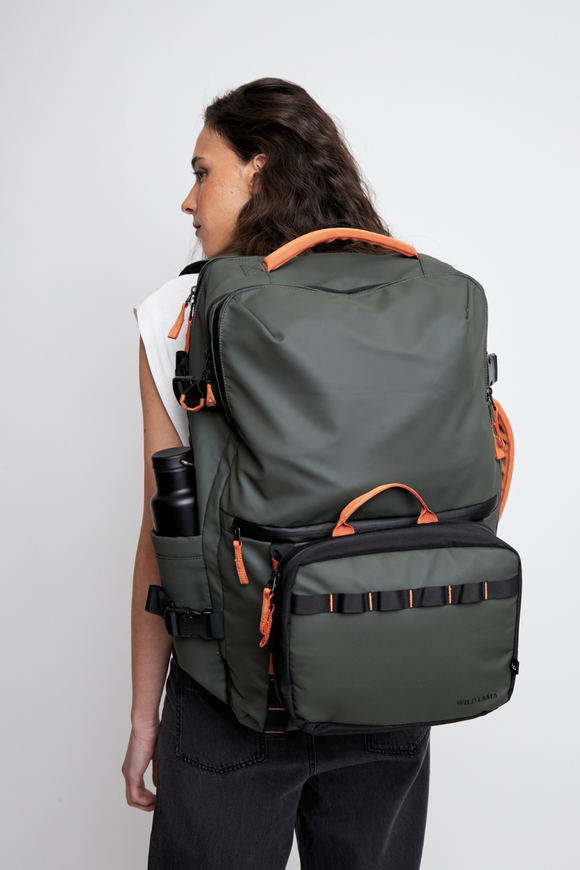 Mochila Travel Baku L Reciclada Verde 44L.