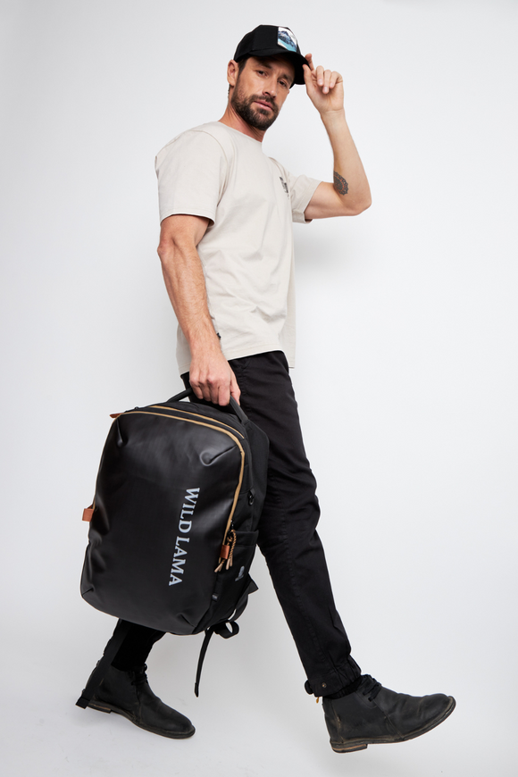 Mochila Travel Nala M Reciclada Negra 32L.