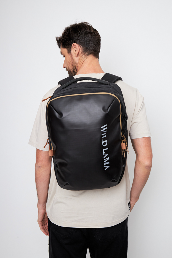 Mochila Travel Nala M Reciclada Negra 32L.