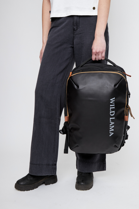 Mochila Travel Nala M Reciclada Negra 32L.