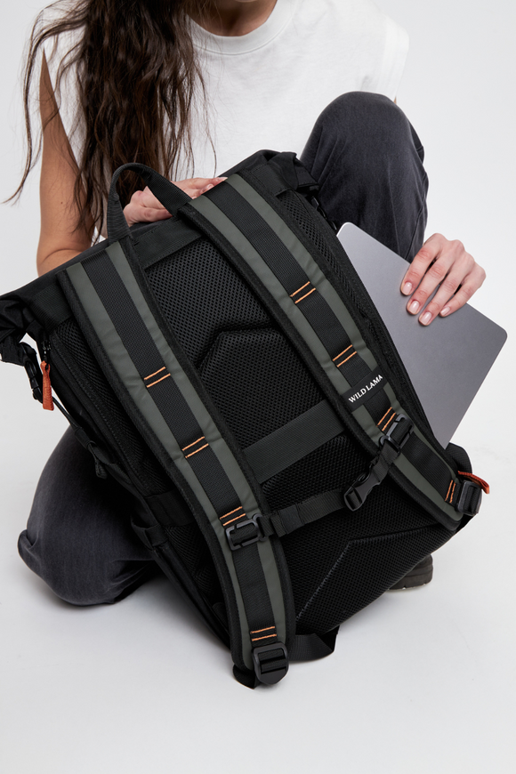 Mochila Travel Oca Reciclada Verde 24L.