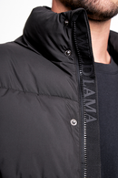 Parka Essential Reciclada Negra Hombre-6