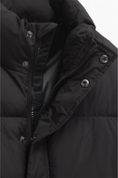 Parka Essential Reciclada Negra Hombre-13